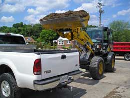 Top-notch customer service means helping every customer, no matter how small or large their purchase.